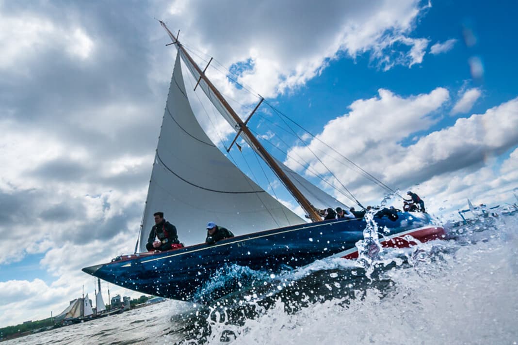 Premiere für den frisch restaurierten Zwölfer "Blue Marlin"