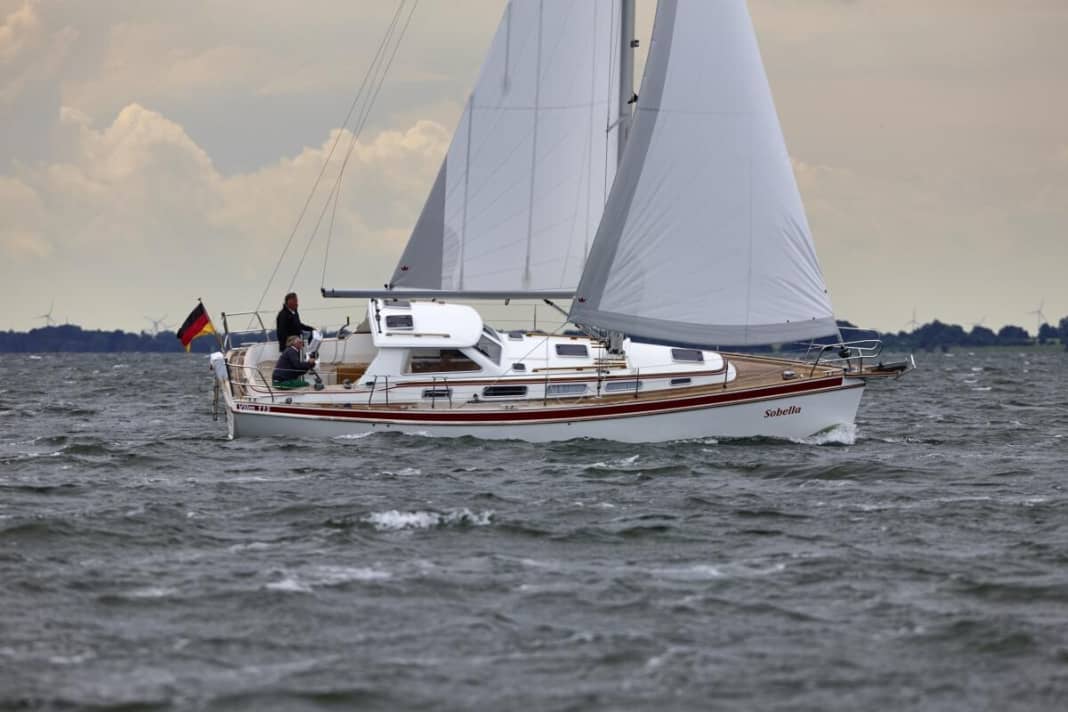 Vent fort et pluie - le Vilm 115 les supporte avec son hardtop et son cockpit protégé