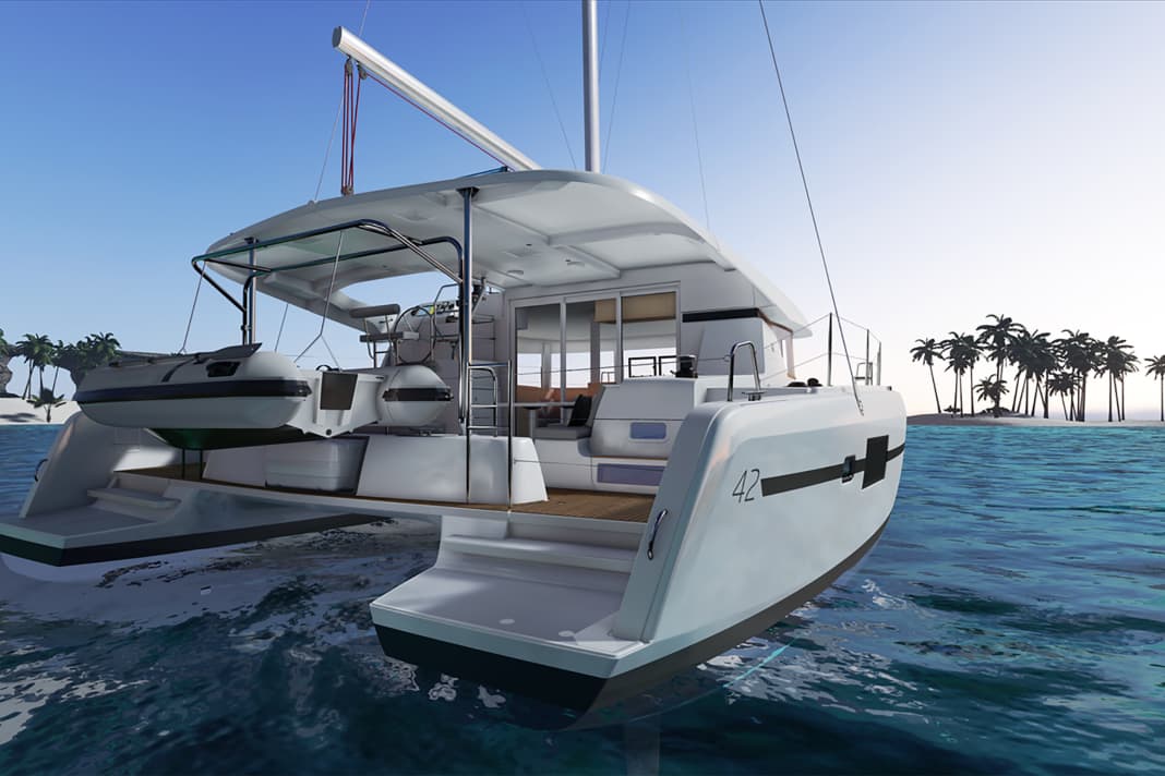 Lagoon 42 : le cockpit des invités est généreusement couvert par un bimini fixe