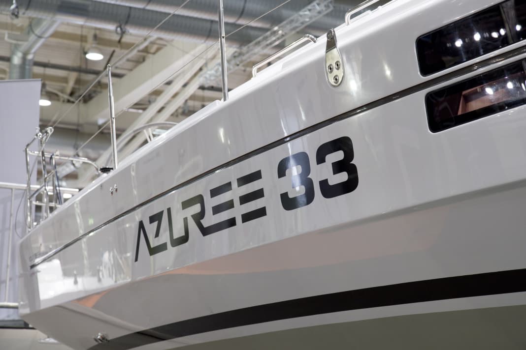 Hanseboot-Premières II : Azuree 33C