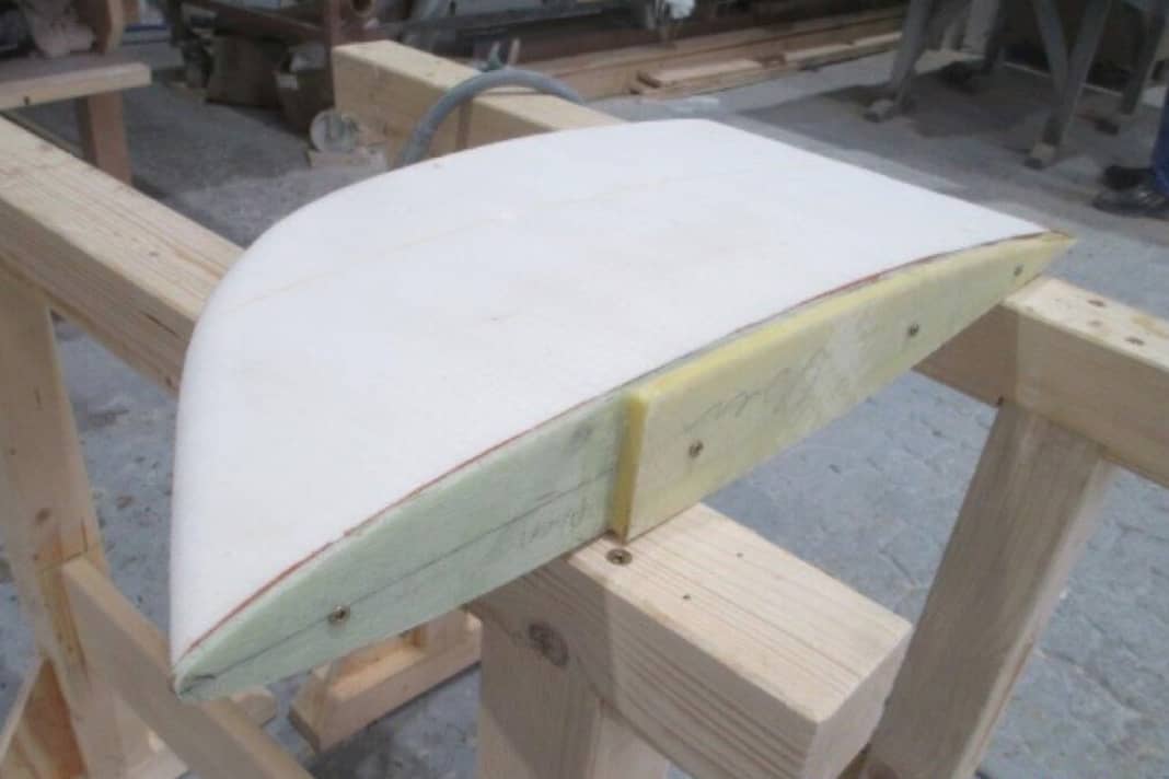 The lengthening of the rudder blade