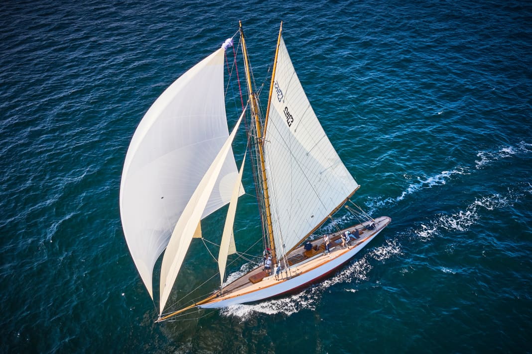 The first-rule twelve-man "Heti"