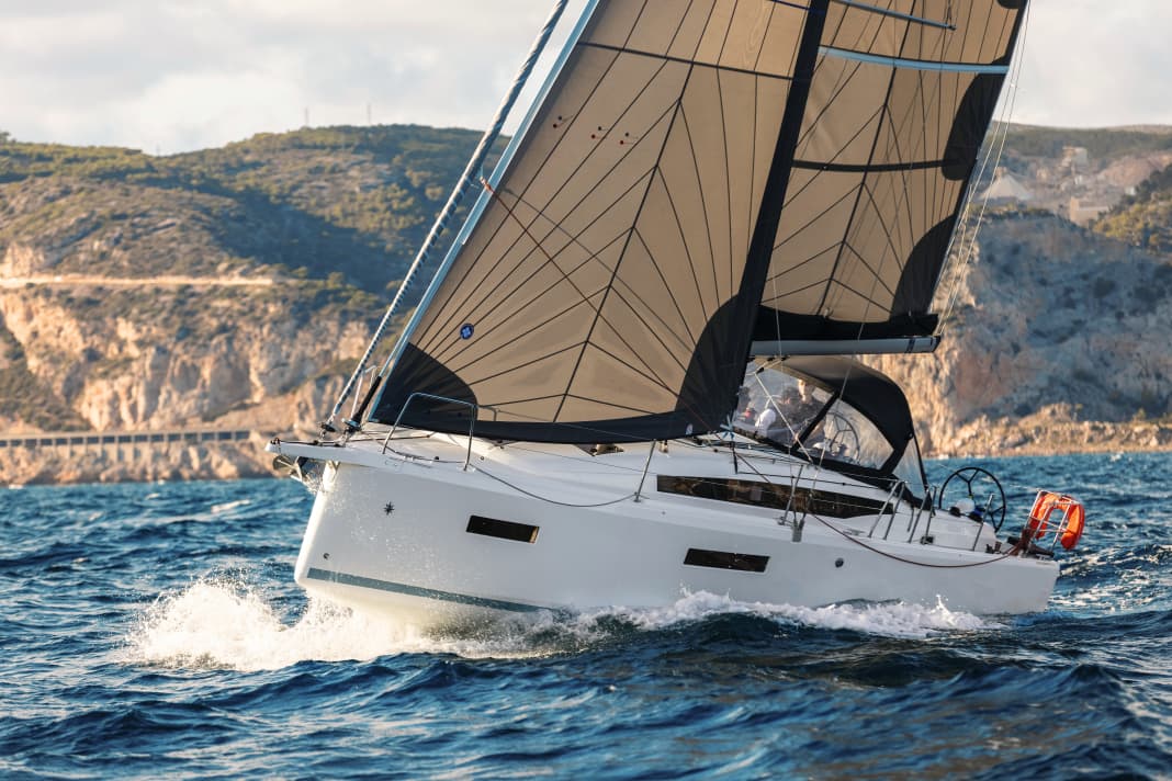 Starke Leistung. Die Sun Odyssey 380 zeigt sich Wind und Wellen gewachsen