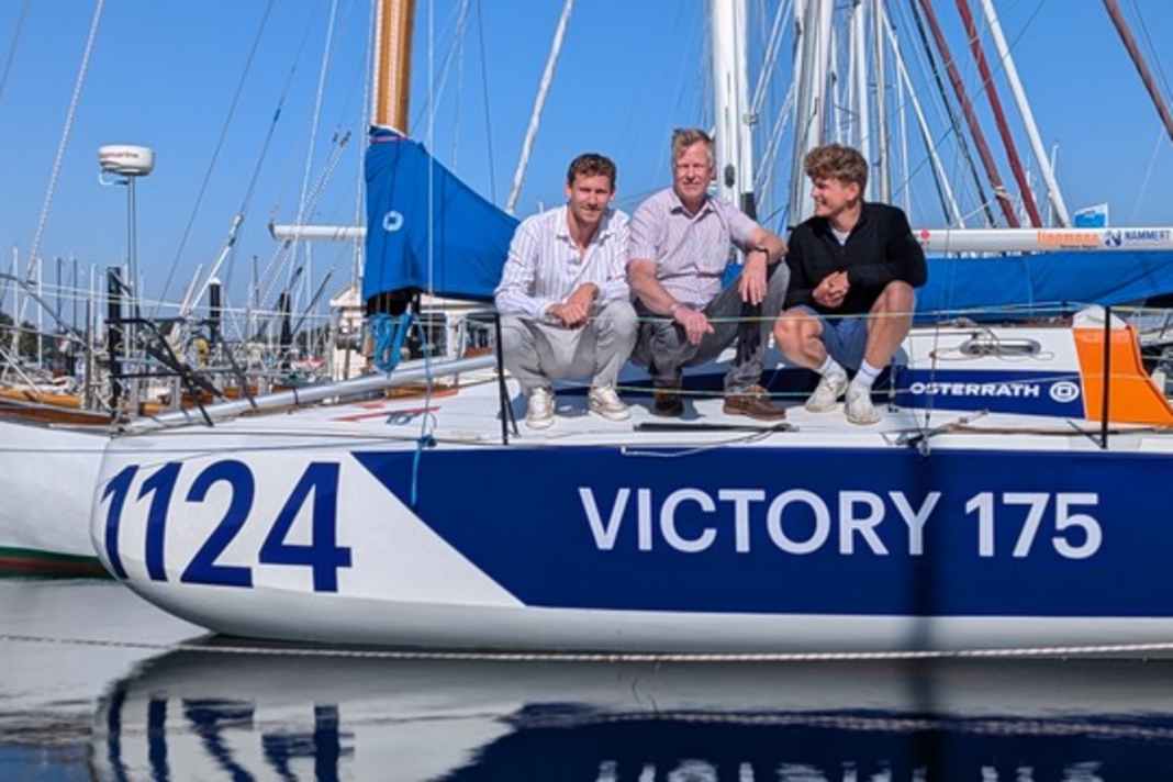 Drei der fünf Jury-Mitglieder für das Mini-Transat-Projekt (v.r.n.l.): Melwin Fink, Jan Osterrath, Lennart Burke