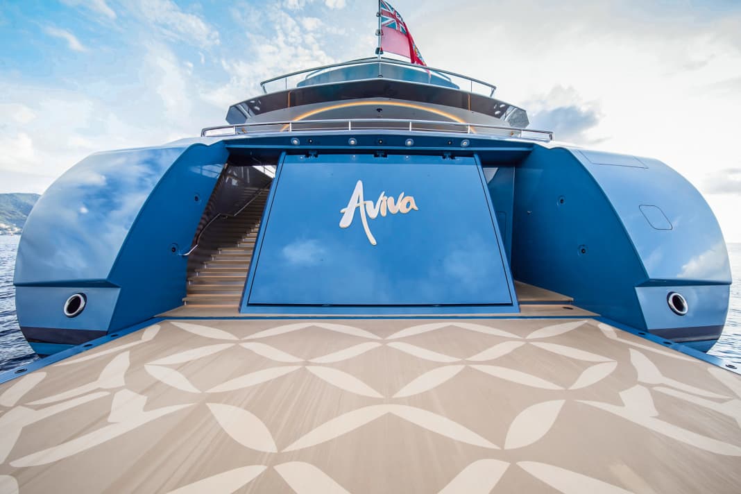 Where does the controversial wood actually come from? There is now a wide range of alternatives: High design variance - The "Aviva" owner dispensed with teak in favour of unusual patterns