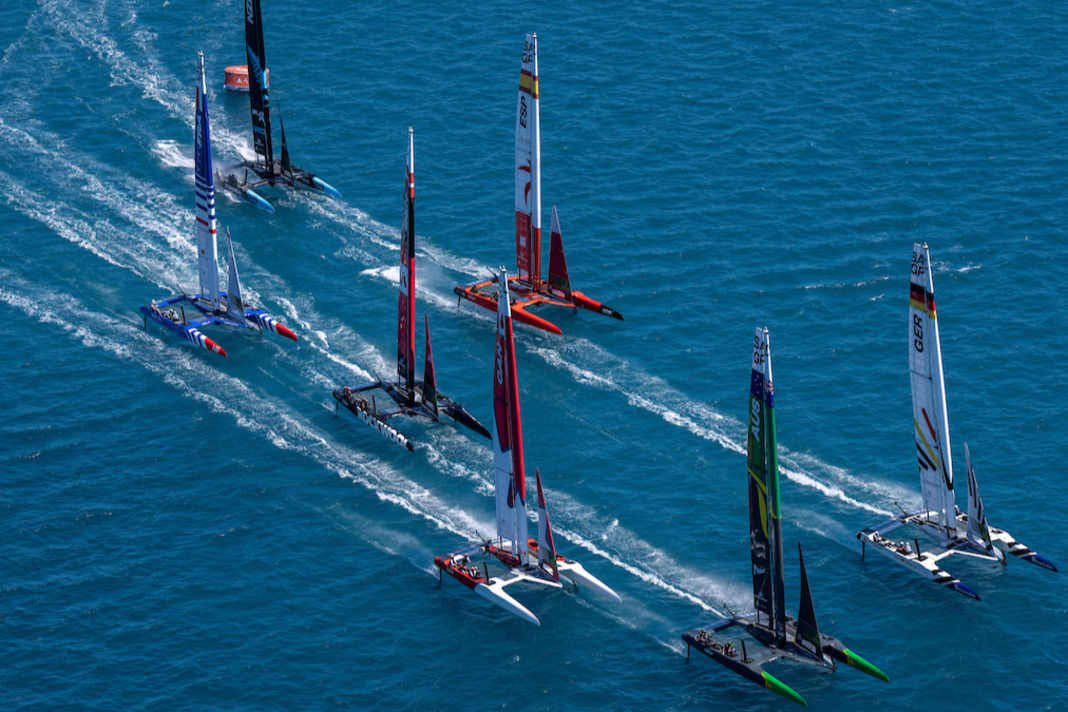 Das Germany SailGP Team nach gelungenem Start in starker Position