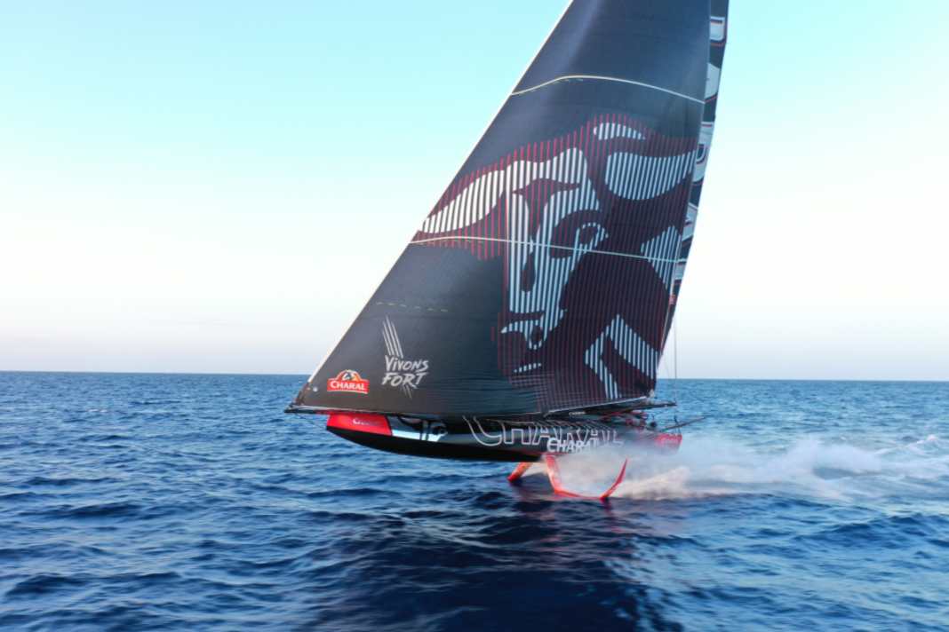 "Charal" took the lead in the Imocas on the night of 2 November.