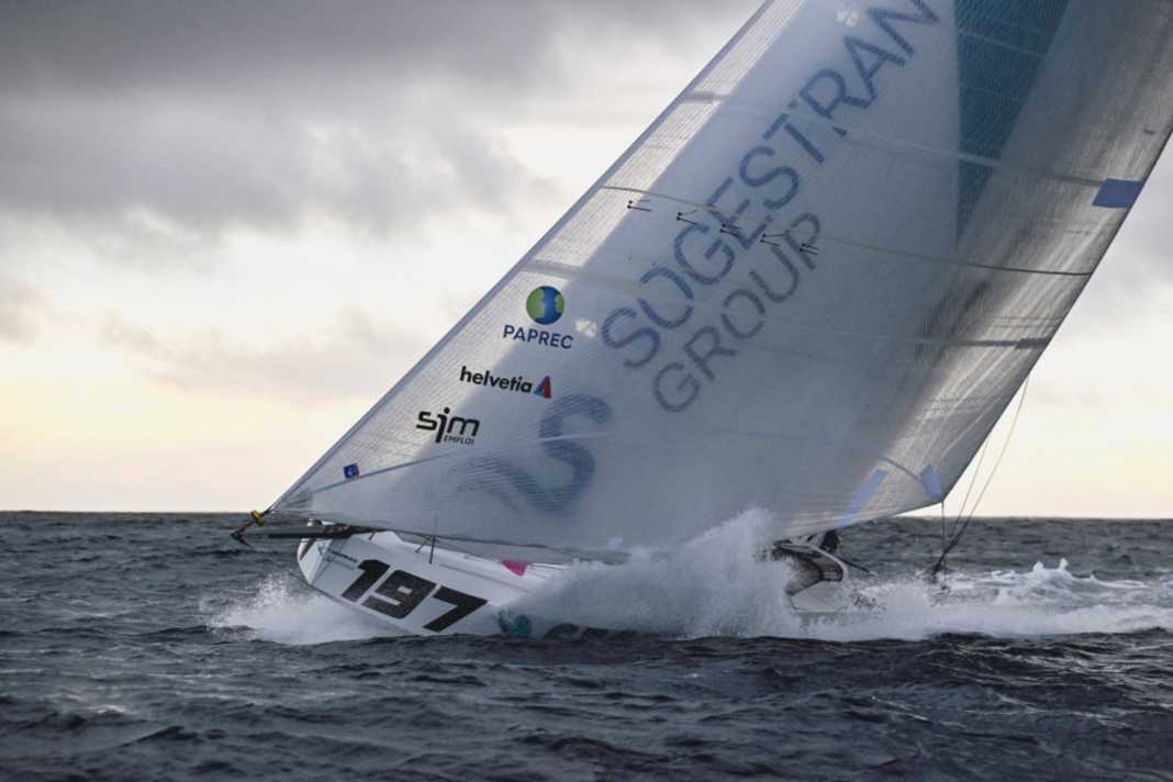 Die Class40-Spitzenreiter Guillaume Pirouelle und Cédric Chateau auf "Seafrigo – Sogestran".