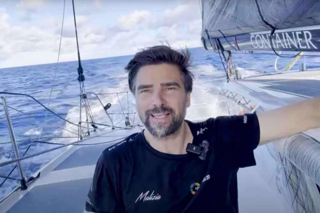 Boris Herrmann berichtet in einem aktuellen Video-Clip vom Atlantik.