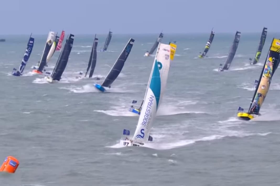 La partenza della Transat da Le Havre ha offerto scene di gara mozzafiato.