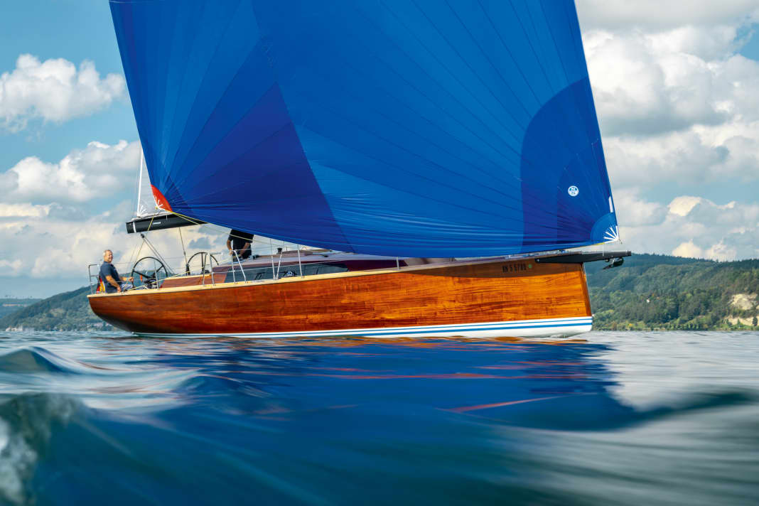 Made for Lake Constance. Clear, stretched lines, little freeboard and plenty of sail area