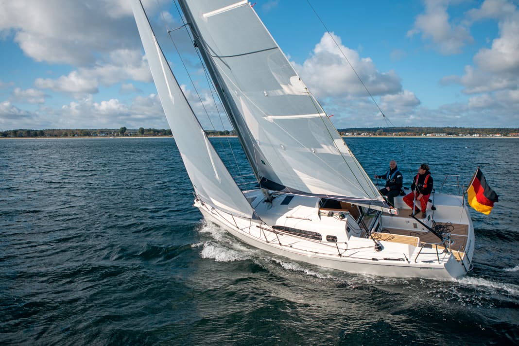 Les voiles réglées à plat comme sur cette Winner 9 sont une bonne préparation à un fort potentiel de rafales.