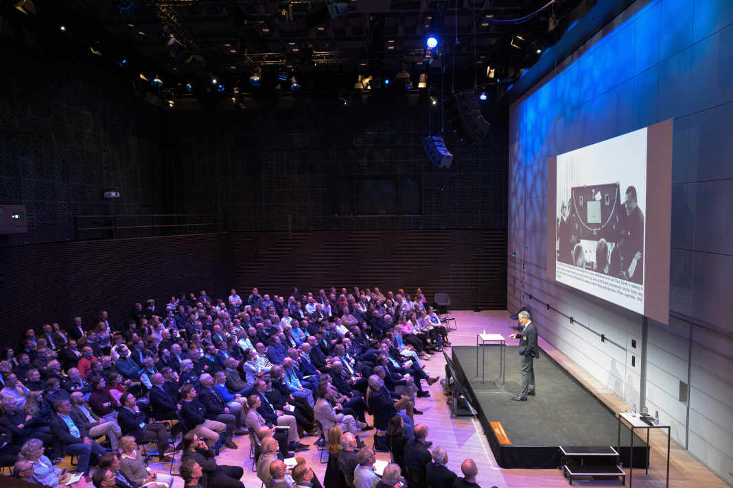 Volle Ränge im Konzerthaus Helsinki: Klassik-Liebhaber aus 20 Nationen waren beim Classic Yacht Symposium 2026 dabei.