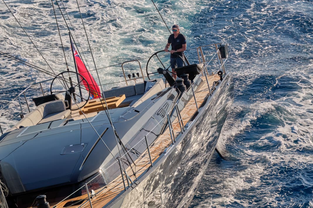 Un superyacht de par son format et ses exigences, mais un bateau de par son concept pour les propriétaires qui aiment naviguer eux-mêmes - c'est le nouveau CNB 78, le premier bateau depuis le rachat de la marque par Solaris il y a deux ans.
