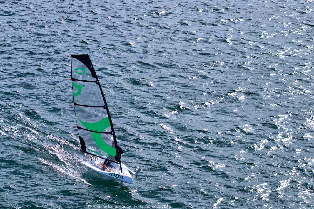 IODA ha aggiunto alla famiglia Birdyfish un gommone foiling monoposto.