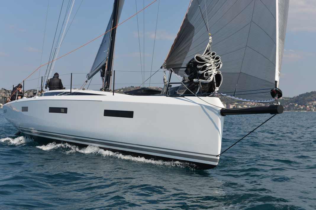 Le linee sono moderne e moderate.