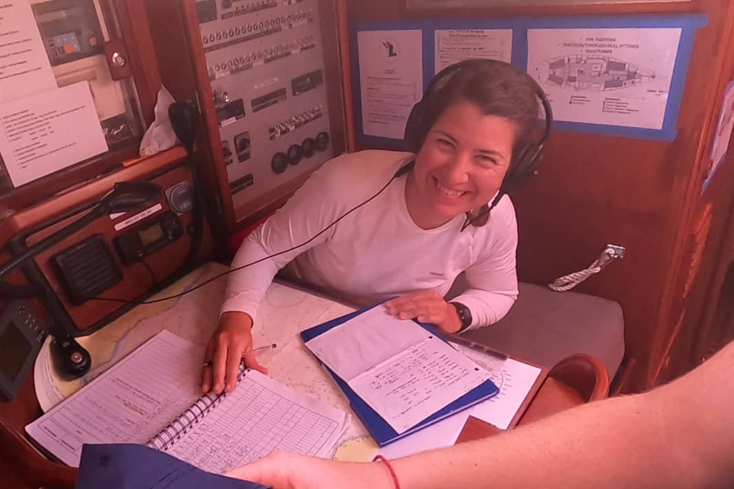 Fit on the spark: Ebru Yaral at the navigation table of the South African Swan "Sterna"