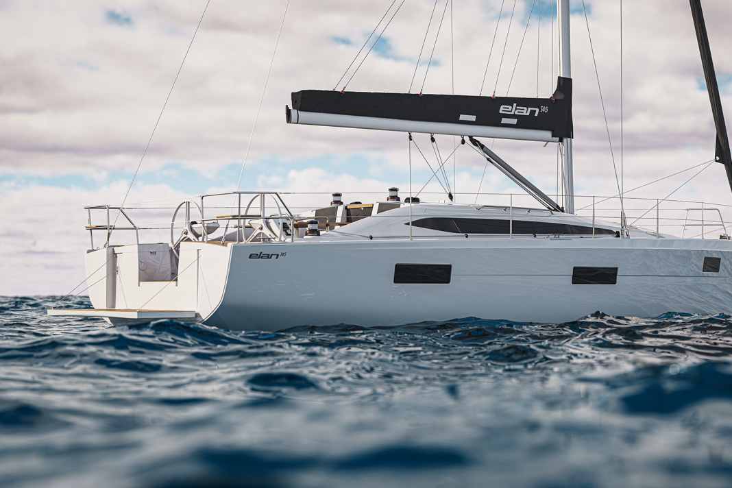 Plenty of volume. The corpulent hull shape of the Impression 45 provides plenty of space on and below deck