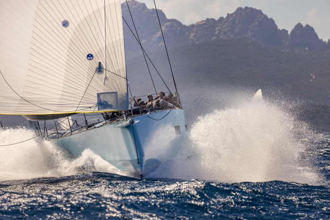 "Ganesha", one of three Baltic 68 Café Racers in the Maxi Cup, turned up the heat in the second half and was six seconds ahead in Maxi 3 on the strong wind day after the calculated time.