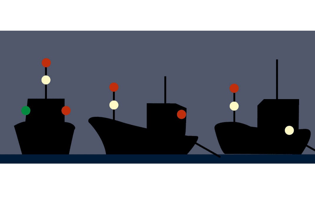 A non-trawling fisherman under 50 metres in length shows red over white (all-round lights). If he has set a net or other fishing gear on the side, he shows this with another white light on the respective side