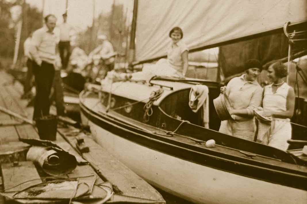 L'equipaggio della "Strolch" nel 1929 durante la caccia alla volpe a Borstel.
