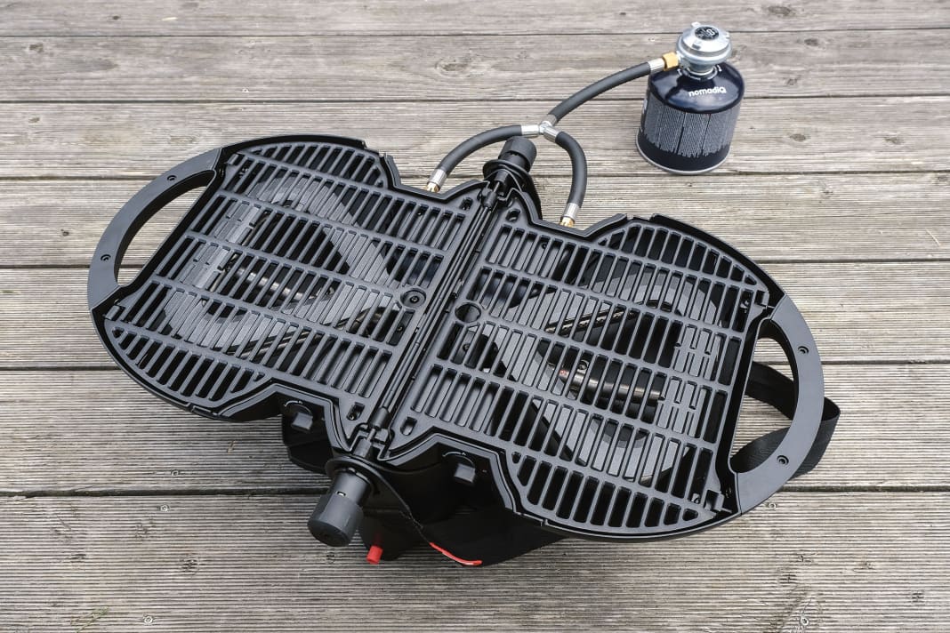 The Nomadiq can be folded to save space and has a carrying strap.