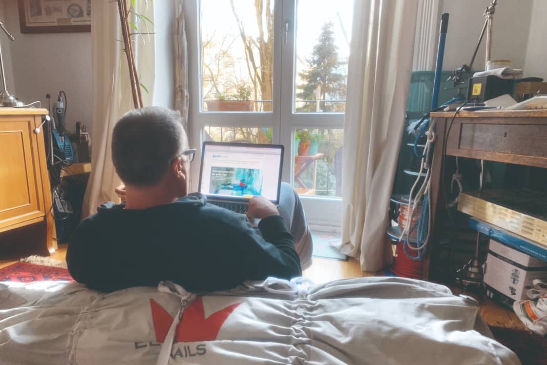 Whether at home or on board - watching sailing films in your comfort zone is fun