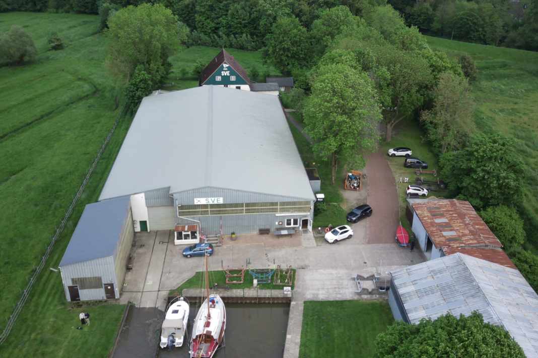 Die Vereinsanlage des Segler-Vereins Elmshorn von oben.