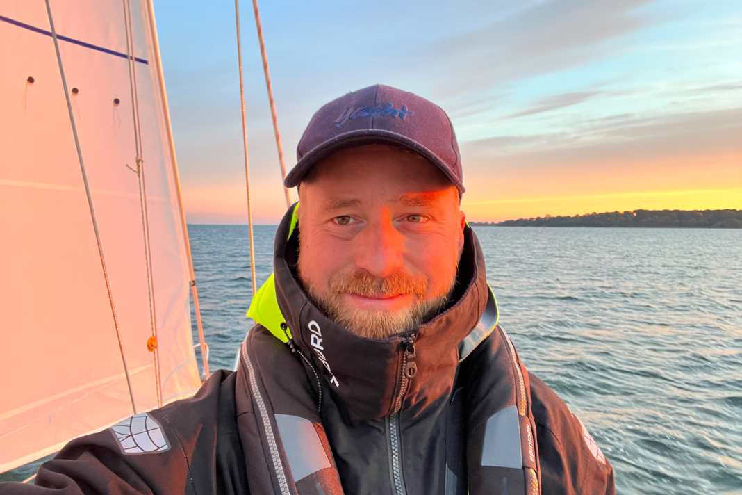 Morten Strauch ist passionierter Segler. Er ist durch eine Terra X Dokumentation auf die Geschichte gestoßen und wollte sie direkt recherchieren.