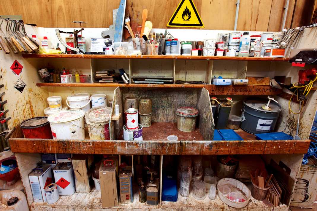 Pesare invece di pompare: la resina e l'indurente devono corrispondere in termini di peso.