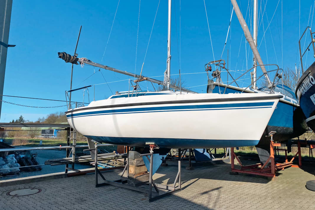 Modern exterior and a well-kept hull without osmosis