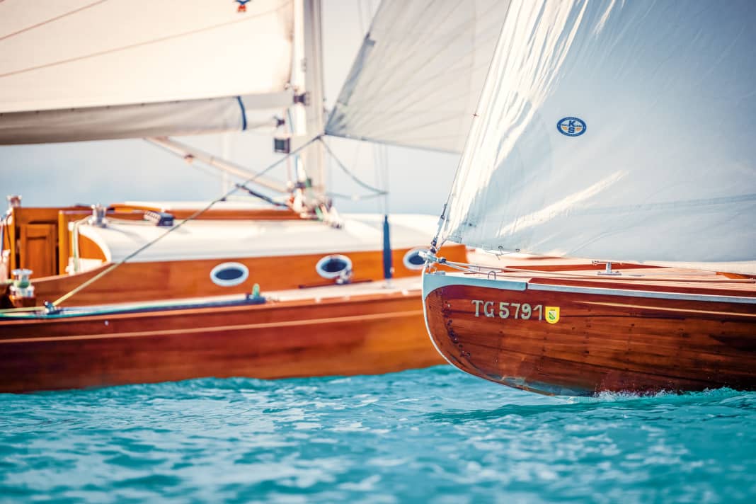 Close together, but without competition. This is what the Classic Weekend is all about