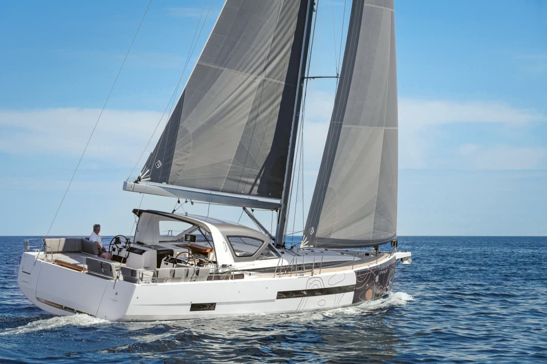 Although the Jeannau Yachts 55 is twice the size of the Merry Fisher, the CO² equivalents for construction and utilisation can certainly be compared - even if they differ greatly from one another