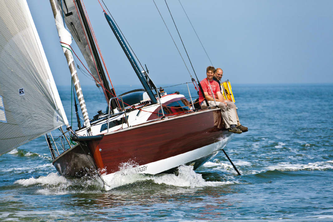 Projet Silverrudder : le beaupré est devenu obsolète grâce à l'extension. Dans l'ancienne configuration, le bateau a remporté le Silverrudder dans le groupe de départ moyen, il doit maintenant gagner dans le groupe des grands.