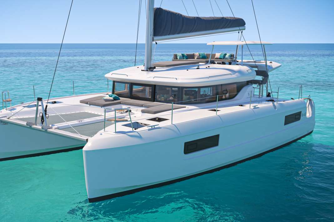 Neue Rumpfformen. Die Konstrukteure haben dem neuen Lagoon 43 vor allem im Vorschiff extrem viel Volumen spendiert