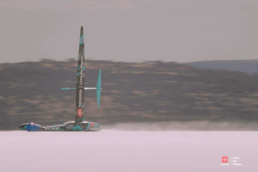 "Horonuku", der Rekord-Segler vom Emirates Team New Zealand, hat seine eigene Bestmarke noch einmal verbessert