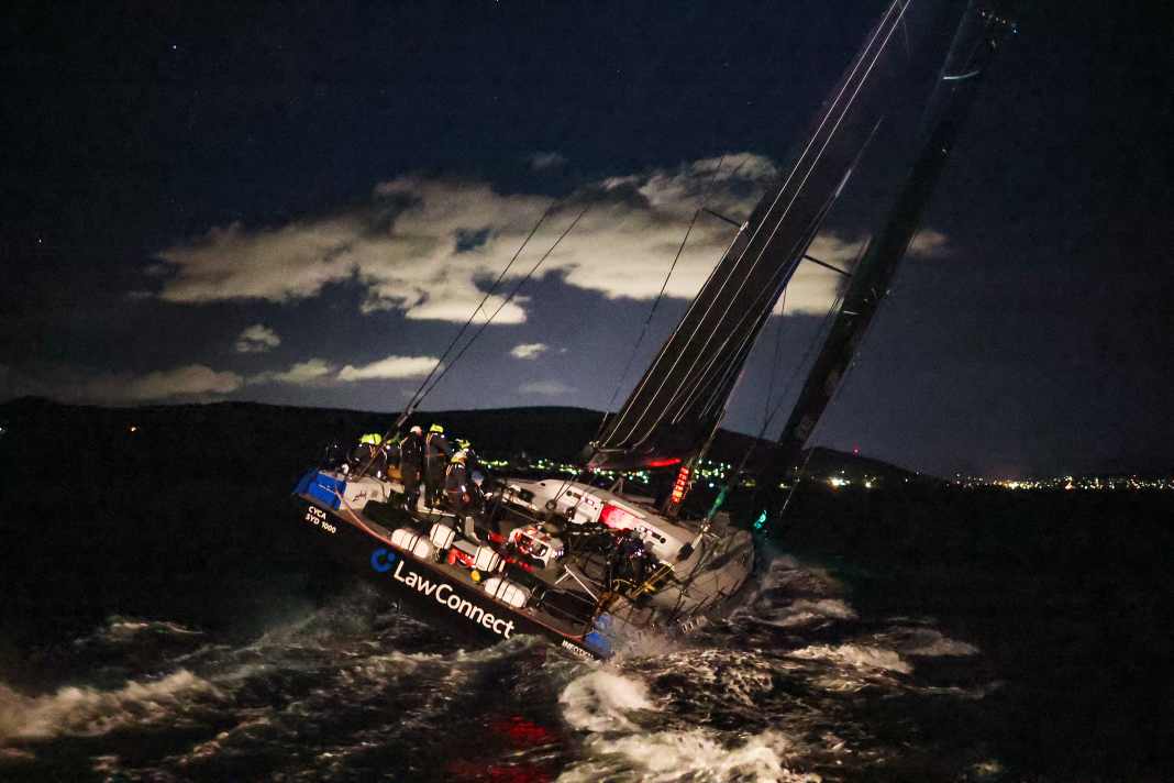 Christian Beck's "LawConnect" takes the line honours at the 79th Rolex Sydney Hobart Race.