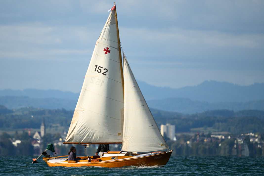 Voile, échanges et convivialité : de nombreux voiliers classiques en bois se retrouvent à l'occasion du Classic Weekend au lac de Constance.