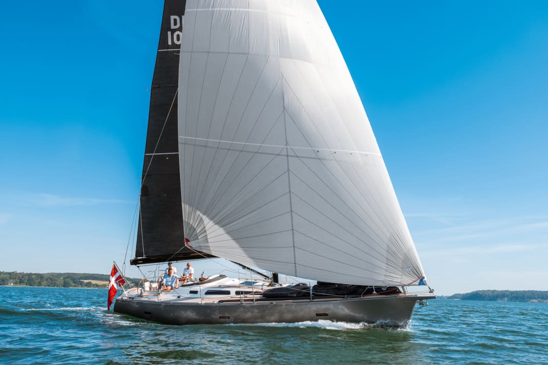 The Code Zero gets the light Luffe going even in light winds and provides a lot of sailing fun