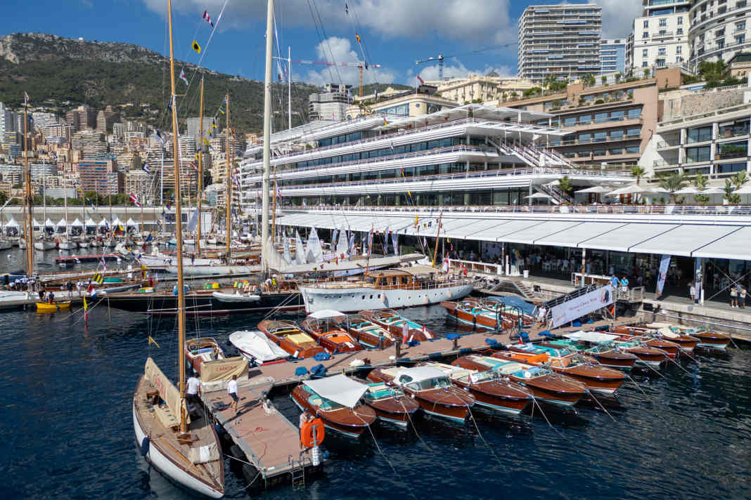 Lo Yacht Club de Monaco organizza ogni due anni la Monaco Classic Week.