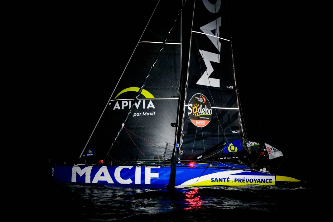 New York Vendée "Macif" skipper Charlie Dalin wins the New York Vendée