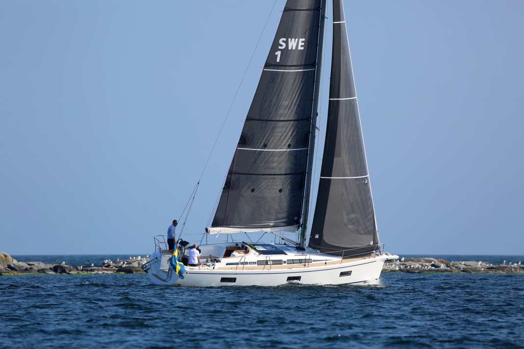 Linee conservative, poppa semiaperta, solida: Linjett 36.