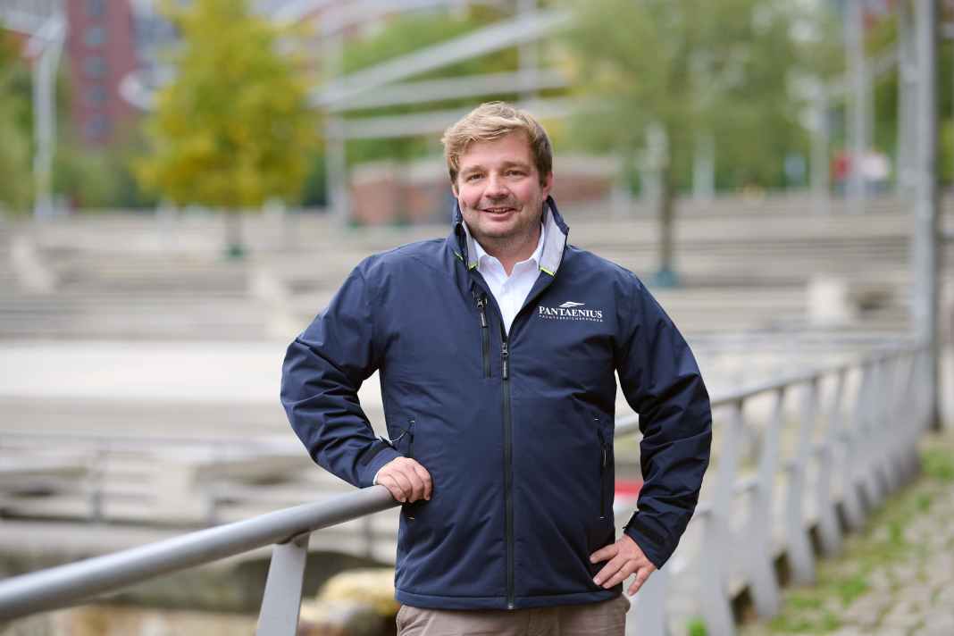 Timo Elfes arbeitet als Versicherungsexperte bei Pantaenius.