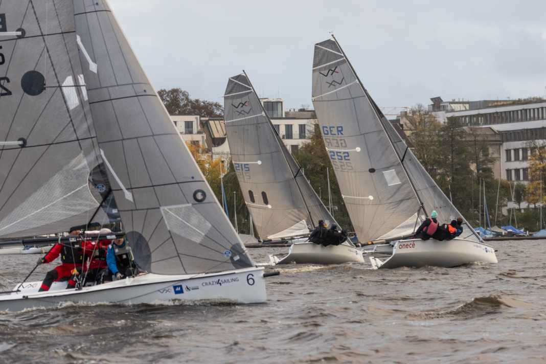 The VX One boats brought plenty of action and sailing fun to the Alster.
