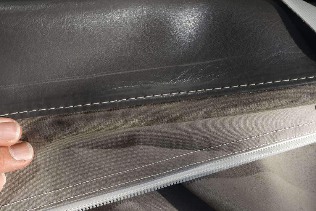 The grip area on the rear edge of the sprayhood is very dirty