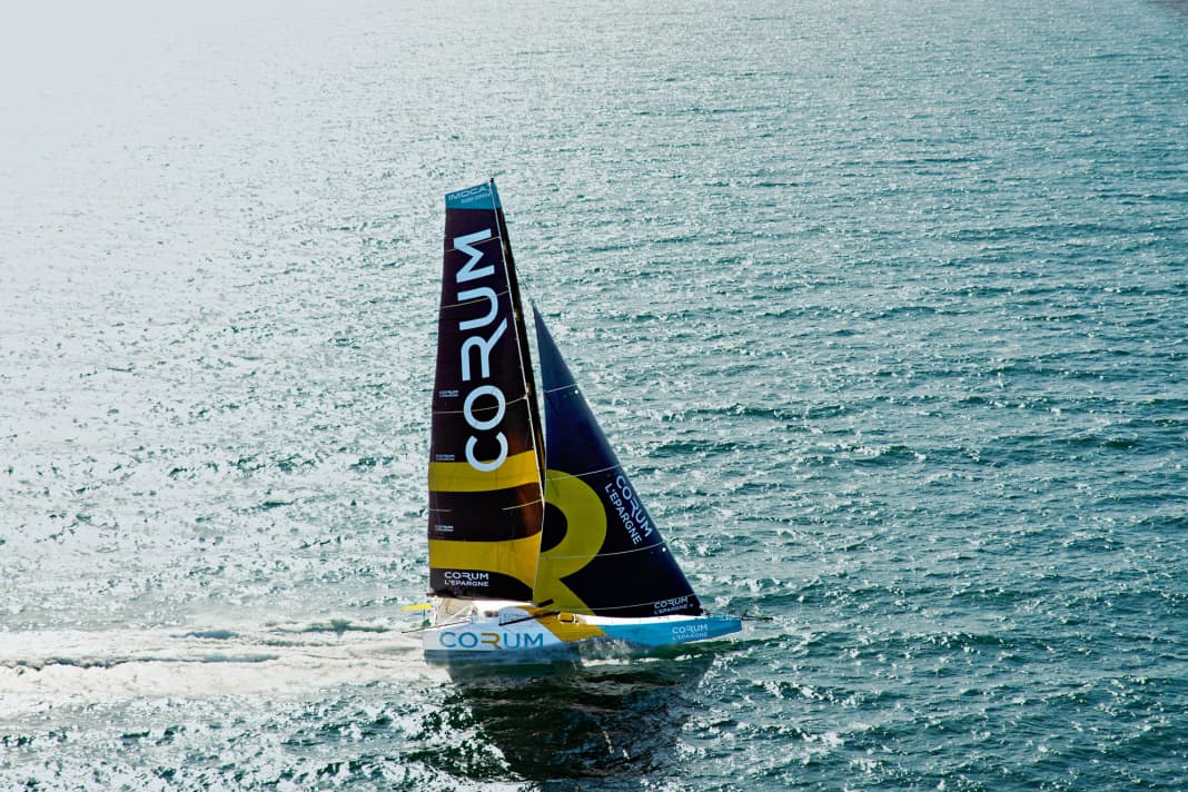 Amer : la nuit dernière, le mât du "Corum L'Épargne" s'est brisé