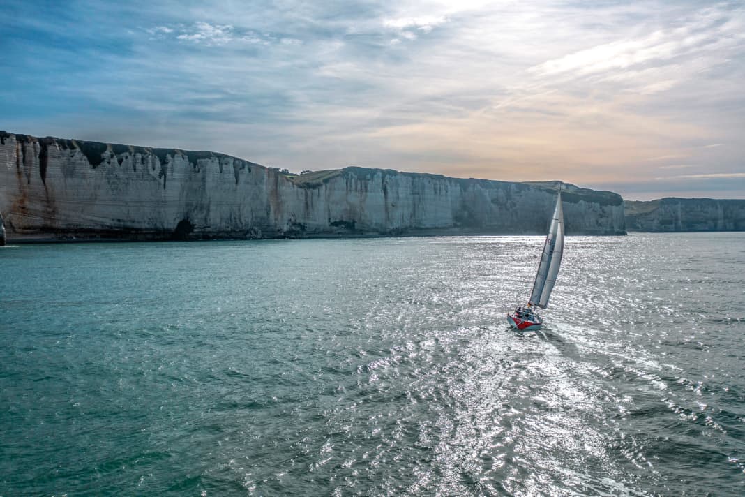 Hympendahl and his "African Queen" off the French Channel coast