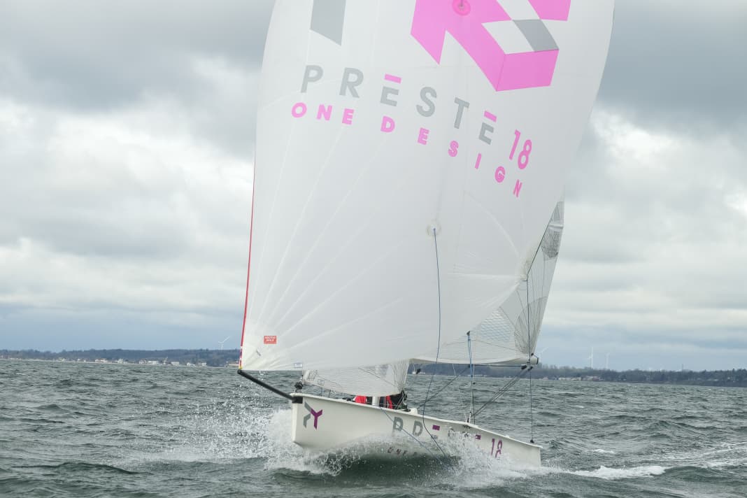 C'est le meilleur moyen de s'amuser : glisser au-delà de la marque des 10 nœuds avec le gennaker