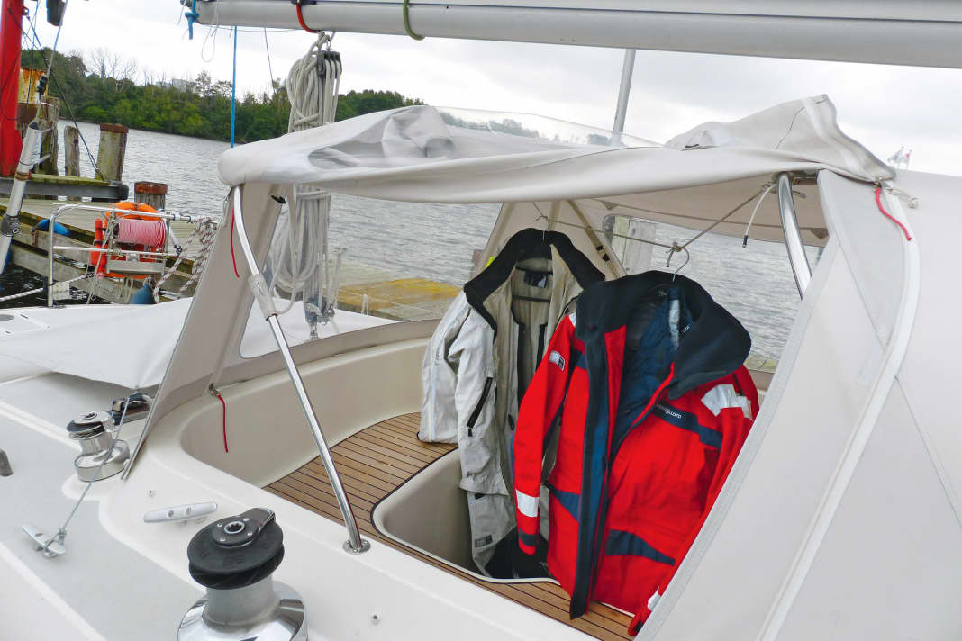 Sometimes ridiculed, but unbeatable in such cases: the classic cake stand