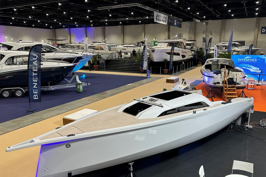 Il prototipo, che non è ancora stato completato, è stato presentato al Boot & Fun